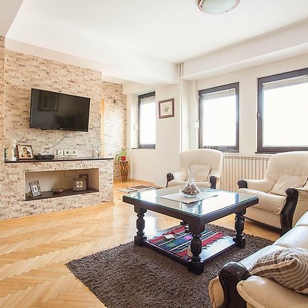 White Apartment Skopje Luaran gambar