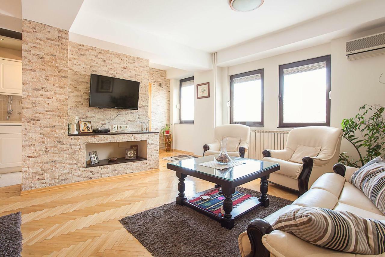 White Apartment Skopje Luaran gambar