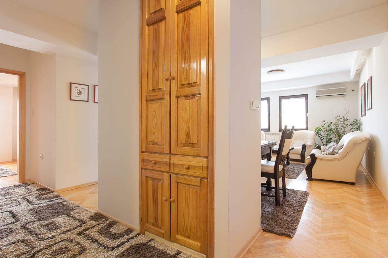 White Apartment Skopje Luaran gambar
